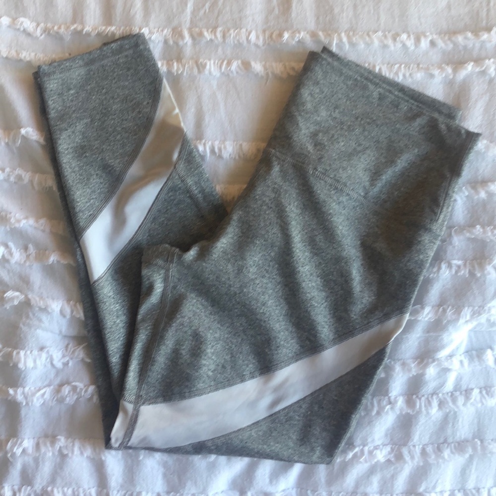 aerie capri leggings 🦋
